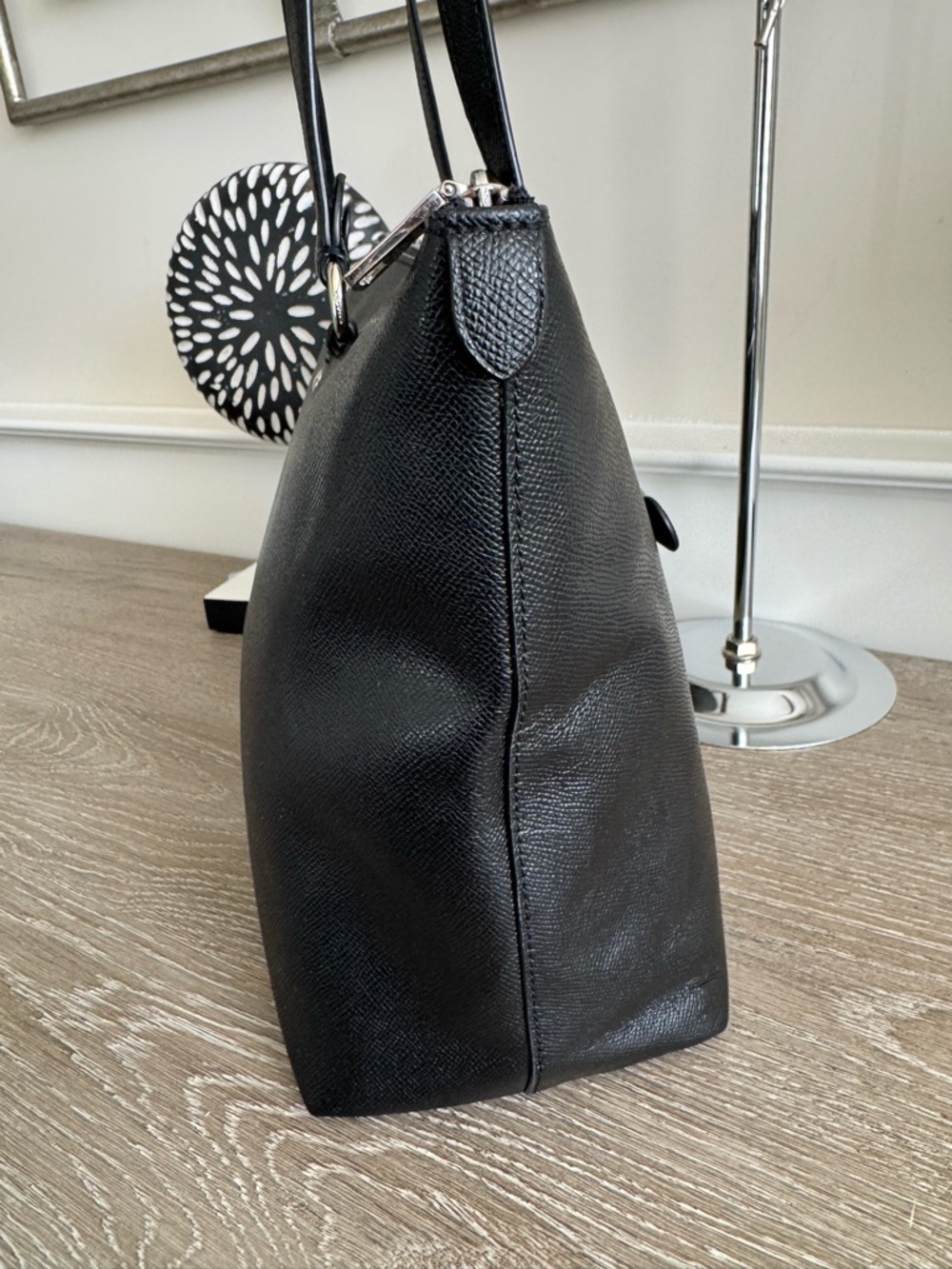 Coach Cross-Grain Gallery Black Pebbled Leather Tote with Matching Wallet - Picture 8 of 16